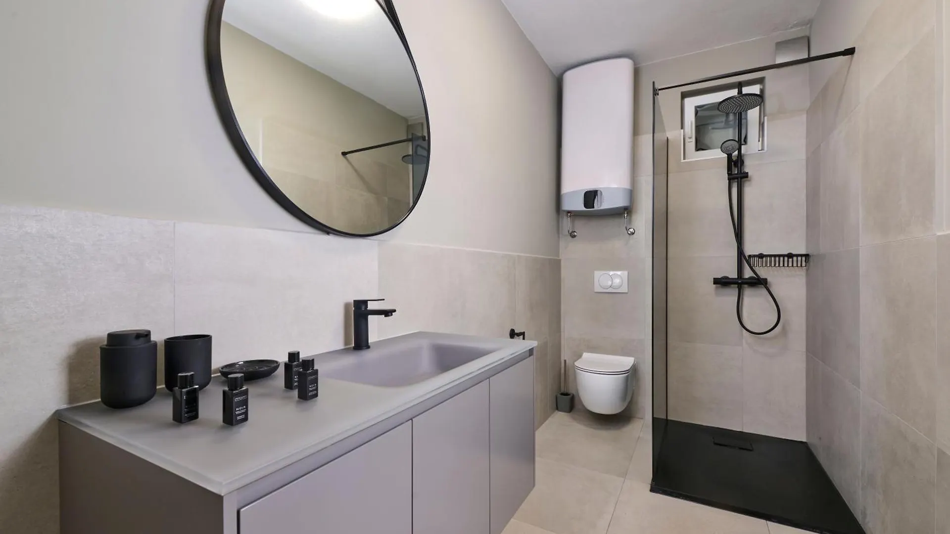 Apartment Ferienwohnung In Zambratija Mit Eigenem Parkplatz