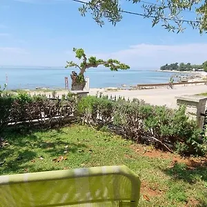 Apartment Romantic For Two On The Sea, Zambratija (Istria)